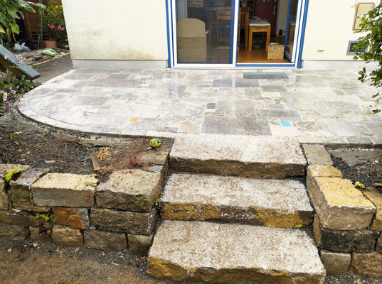 Natursteinarbeiten Pflasterarbeiten Trockenmauer Würzburg