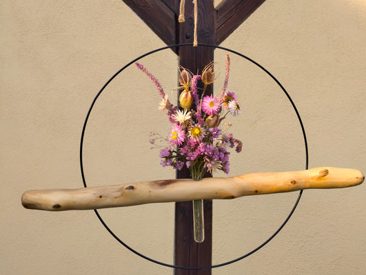 BlütenRing/FlowerLoop mit Trockenblumengestaltung