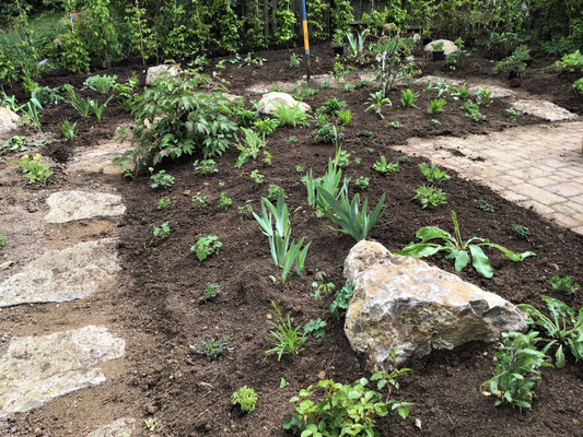 Natursteinarbeiten Pflasterarbeiten Trockenmauer Würzburg