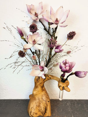 WildholzVase Mahonie mit Magnolie