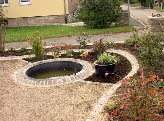 Brunnen-/Beeteinfassung Muschelkalkpflaster