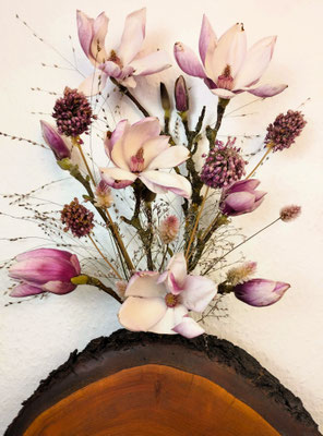 WildholzVase Kirsche mit Magnolie