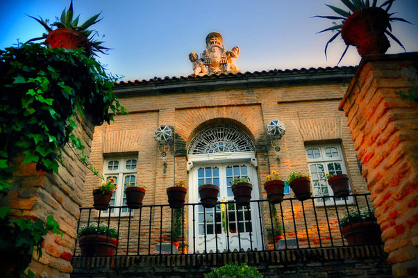 L'entrée de l'hôtel