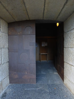 La porte en fer