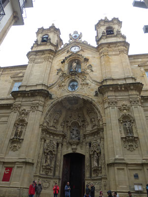 Le porche de la Basílica de Santa María