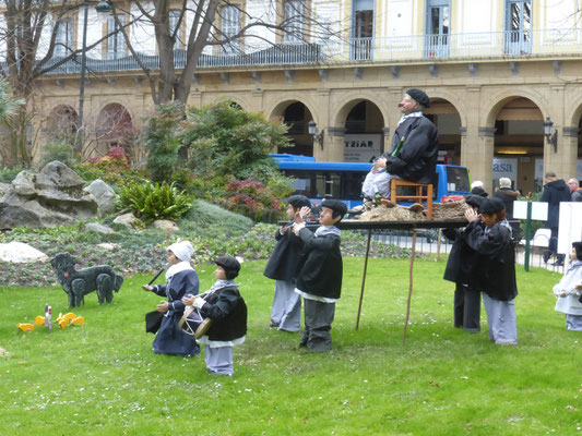 Olentzero va à la rencontre des Rois mages