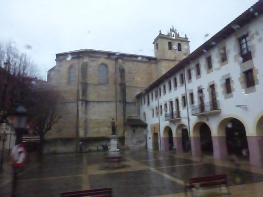 L'église du couvent de San Francisco de Bermeo, ville côtière qui a su combiner pêche et commerce