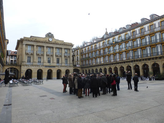 Plaza de la Constitución (conférence au centre)