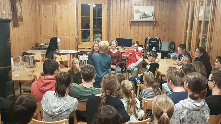 Abendunterhaltung: Impro-Theater!