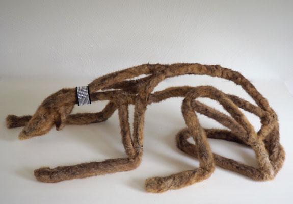INDY | mixed media / afmetingen: 113 x 49 x 28 centimeter