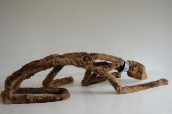 INDY | mixed media / afmetingen: 113 x 49 x 28 centimeter