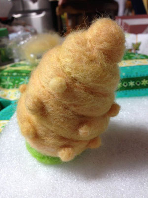 横から。