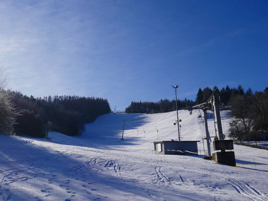 Skilift Hartenrod im Winter