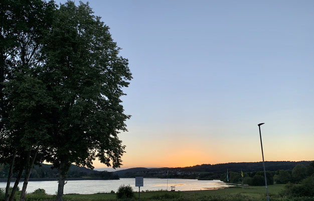 Sonnenuntergang am Aartalsee 