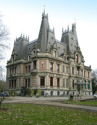 Château de Marbeaumont, médiathèque.