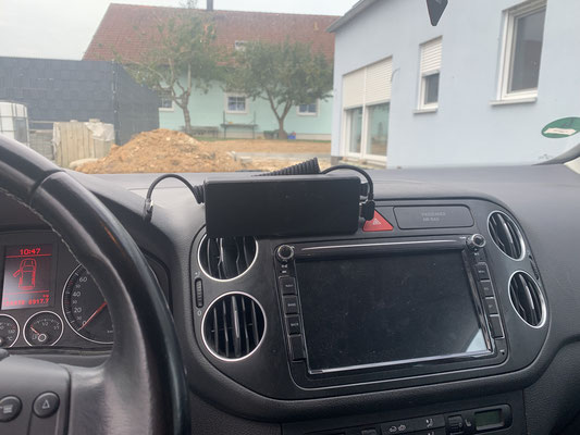 VW Golf 6 Plus Smartphone Halter