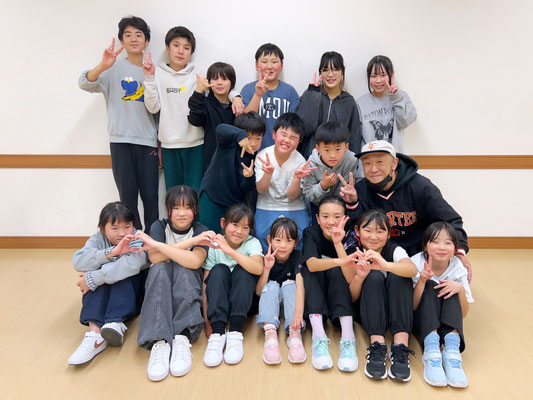 稲毛 キッズダンススクールにエミリが入会