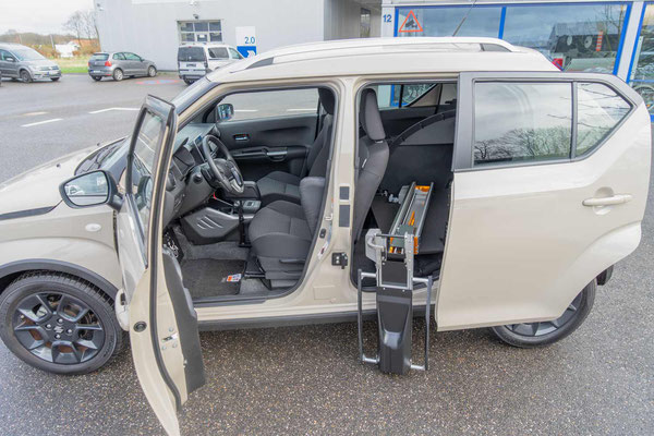 Behindertengerechter Suzuki Ignis 1.2 Hybrid für Selbstfahrer Gebrauchtfahrzeug
