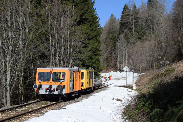 Freschneidearbeiten am 6. April 2018, der Schnee verhindert