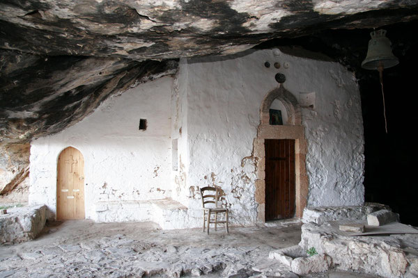 die Kapelle in der Höhle