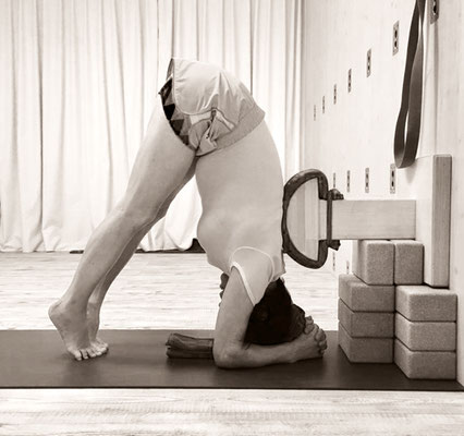 Iyengar Yoga Stumpen rund Anwendung