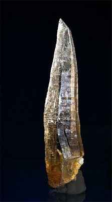 Rauchquarz im Tessinerhabitus, H: 13cm, Fundort: Cornogletscher TI; Sammlung Ueli Wolf