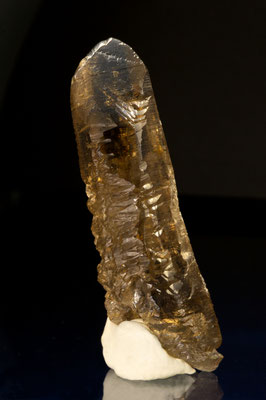 Skelett-Rauchquarz (gleicher Spitz wie Bild vorher); H: 8 cm; Fundort: Cavagnoli TI; Sammlung: Ueli Wolf