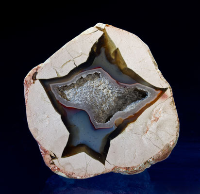 Thunderegg, H: 7cm, Fundort Mt.Hay, Australien; Sammlung: Daniel Schulthess
