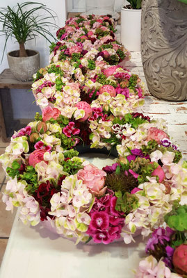 Hochzeitsdesign So Findet Ihr Die Passende Hochzeitsfloristik