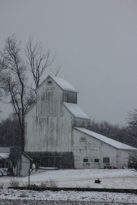 Wood County Ohio; Second most interesting barn in this collection.