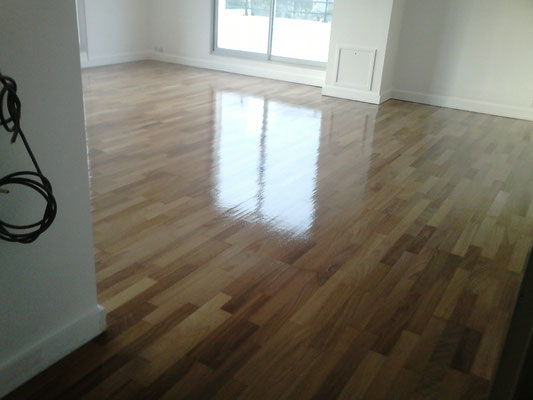 Ponçage vitrification de parquet à Marseille