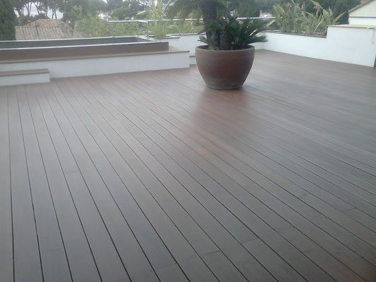 Ponçage et rénovation d'une terrasse bois à Carqueiranne