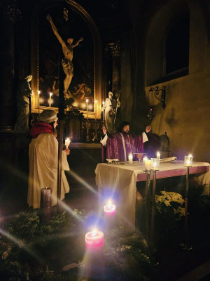Hl. Messe bei Kerzenlicht 20.12 .2024