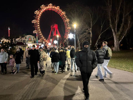 Jugendseelsorge Wintermarkt Besuch im Wiener Prater 2024