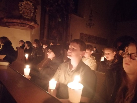 Rorate mit den Firmkandidaten GD 17.12.2024