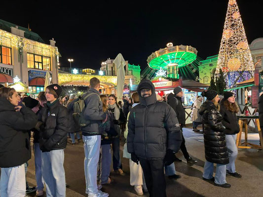Jugendseelsorge Wintermarkt Besuch im Wiener Prater 2024