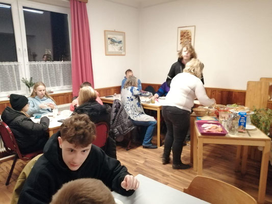 Rorate mit den Firmkandidaten GD 17.12.2024