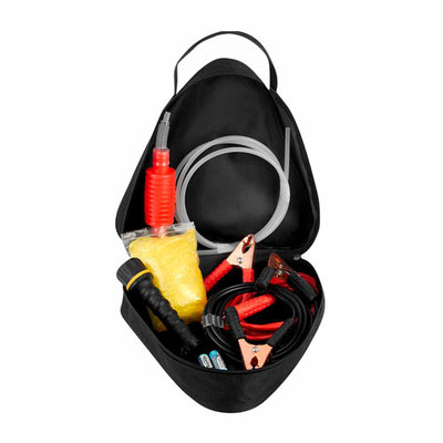 Set de herramientas Poltava: contiene cables pasacorriente, bomba manual para gasolina, linterna con batería incluida (2 pilas AA), poncho de plástico y funda con triángulo reflejante.