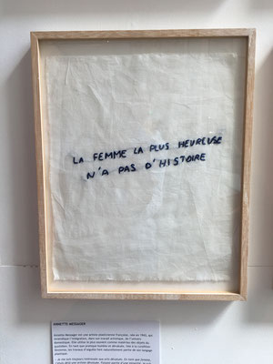 Annette Messager, "La femme la plus heureuse n'a pas d'histoire"