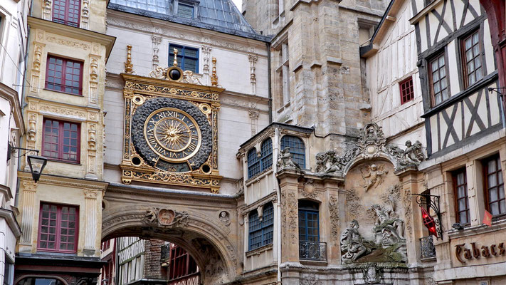 Rouen - Uhrenturm in der Rue du Gros-Horloge