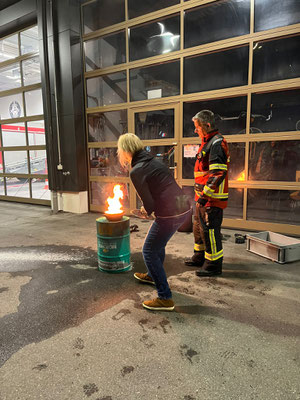 Kurs Feuerlöschen / Handhabung Defibrillator