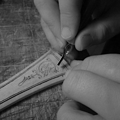 incise a baroque tailpice