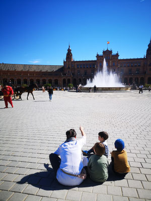 Chasse aux indices en famille plaza de españa Séville