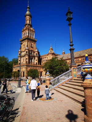 Chasse aux indices en famille plaza de españa Séville