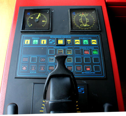 Fahrstand auf der Brücke (Foto Dr. Hochhaus)