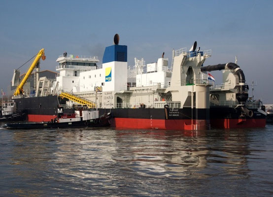 Abbildung 9: Der Schneidkopfbagger ‘Al Bahar’ C/D Huta 12 (Quelle IHC)