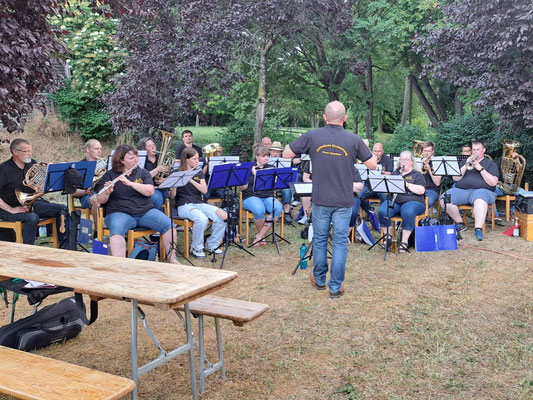 Dämmerschoppen des Großen Orchesters auf dem Büdesheimer Pfarrfest (10.06.2023)