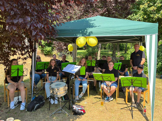 Auftritt des Jugendorchesters auf dem Büdesheimer Pfarrfest (11.06.2023)