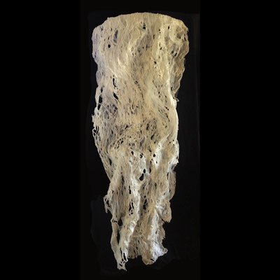 CASCADE, 2014. Fibre végétale de murier. H 240cm. Création pour Coll. part. 