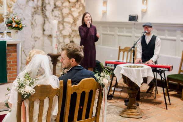 Akustikband aus Hamburg bei emotionalem Hochzeitsmoment